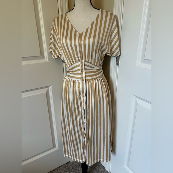 Yellow and white Striped V-Neck Button-Down Dress short sleeve cinched waist - Picture 1 of 6